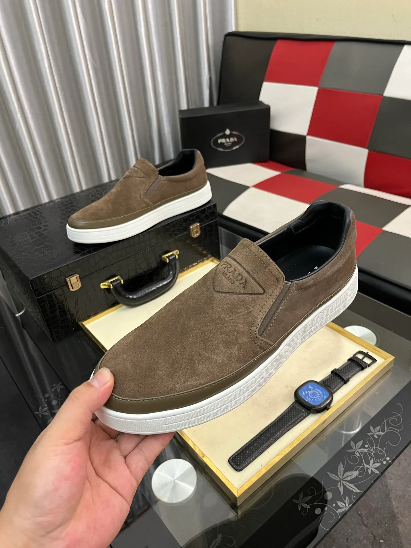 Men's shoes 💰440⌚️⌚️【PRADA】Prada casual shoes for couples, originally developed 1:1, made of high-mercerized cowhide with imported cowhide, silk sheepskin lining, rubber outsole, comfortable and soft on the feet, size: 38-442️⃣Colors available